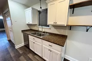 200 Gayla Ct, Warner Robins, GA 31088 - Photo 9