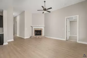 205 Farmland Circle, Perry, GA 31069 - Photo 7