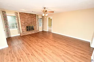 209 Lake Front Dr, Warner Robins, GA 31088 - Photo 13