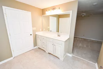 209 Lake Front Drive, Warner Robins, GA 31088 - Photo 35