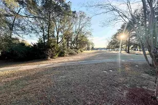 215 Pebble Beach Dr, Perry, GA 31069 - Photo 15