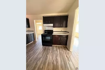 100 Chuck Circle, Warner Robins, GA 31093 - Photo 3