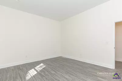 402 General Courtney Hodges Boulevard, Perry, GA 31069 - Photo 35