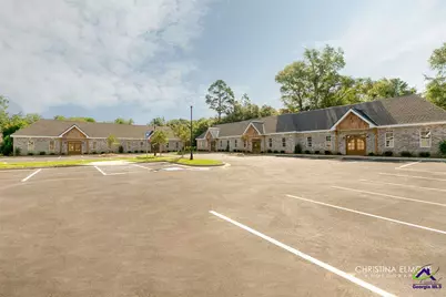 402 General Courtney Hodges Boulevard, Perry, GA 31069 - Photo 5