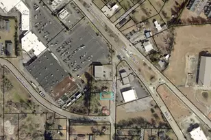 1343 Wf Ragin Dr, Perry, GA 31069 - Photo 1