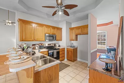 101 Bay Laurel Circle, Warner Robins, GA 31088 - Photo 13