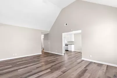 308 Peach Blossom Road, Bonaire, GA 31005 - Photo 7