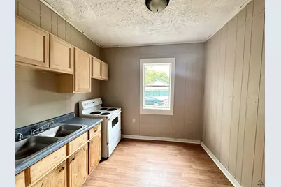 182 James Street, Forsyth, GA 31029 - Photo 9