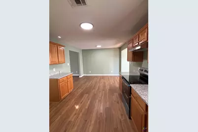 303 Sark Drive, Warner Robins, GA 31088 - Photo 7