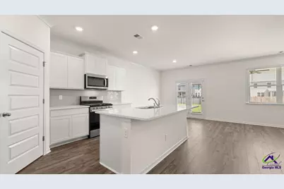 211 Cattle Drive, Perry, GA 31069 - Photo 3