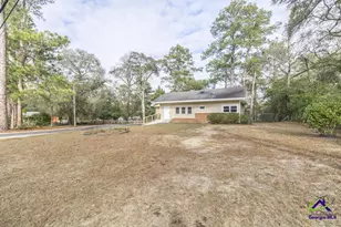 1102 Jewell Dr, Perry, GA 31069 - Photo 3