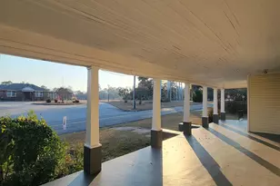 9 Academy St, Hawkinsville, GA 31036 - Photo 7