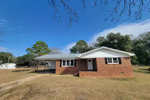 11 Gregory Dr, Hawkinsville, GA 31036 - Photo 1