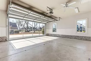 204 Bridgeway Dr, Warner Robins, GA 31088 - Photo 61