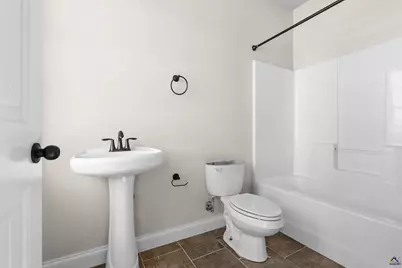 204 Bridgeway Drive, Warner Robins, GA 31088 - Photo 75