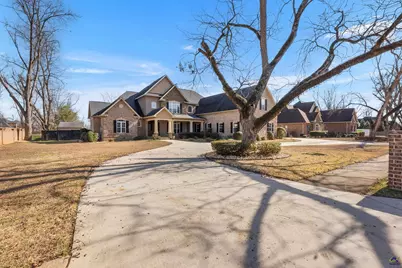 204 Bridgeway Drive, Warner Robins, GA 31088 - Photo 3