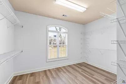 204 Bridgeway Drive, Warner Robins, GA 31088 - Photo 41