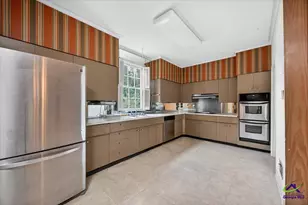 1802 Pine Forest, Dublin, GA 31021 - Photo 9