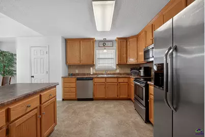 307 Carver Court, Warner Robins, GA 31088 - Photo 19