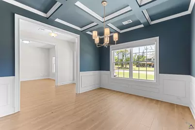 322 Air View Drive, Warner Robins, GA 31093 - Photo 11