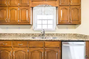 104 Delone Dr, Byron, GA 31008 - Photo 15