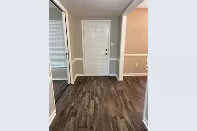 422 Lake  Front Drive, Warner Robins, GA 31088 - Photo 3