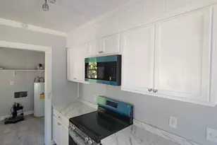 161 E Cherry St, Cochran, GA 31014 - Photo 11