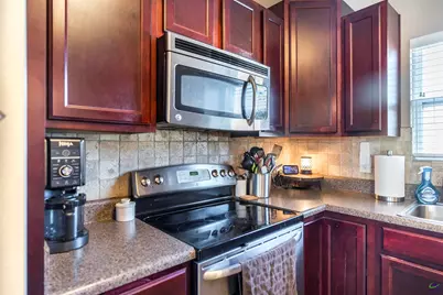 303 Rose Pointe Ct, Bonaire, GA 31005 - Photo 7