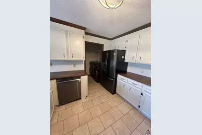 213 J R Boulevard, Macon, GA 31220 - Photo 9