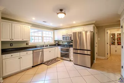 301 Hunts Landing Drive, Kathleen, GA 31047 - Photo 9