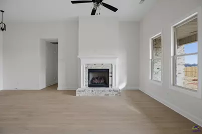 202 Farmland Circle, Perry, GA 31069 - Photo 11