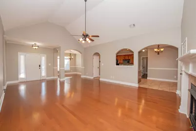 310 Flowing Meadows Drive, Kathleen, GA 31047 - Photo 11