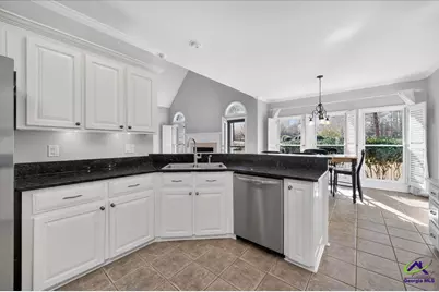 212 Falcon Crest, Warner Robins, GA 31088 - Photo 17