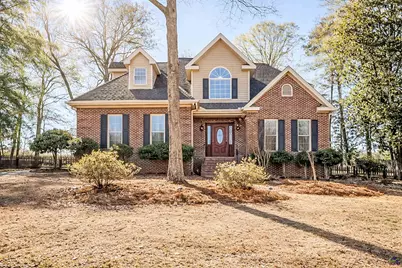 212 Falcon Crest, Warner Robins, GA 31088 - Photo 1