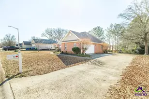 158 Holly Pointe, Warner Robins, GA 31088 - Photo 3