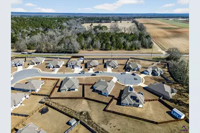 209 Huxley Terrace, Bonaire, GA 31005 - Photo 9