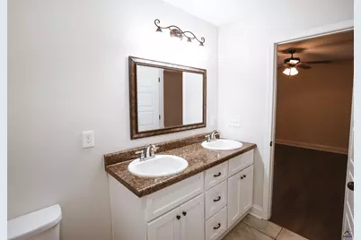 106 Ellington Court, Perry, GA 31069 - Photo 11