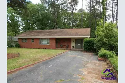 204 Springdale Drive, Warner Robins, GA 31088 - Photo 1