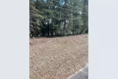 1012 King Boulevard, Perry, GA 31069 - Photo 1