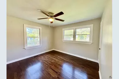 1319 Laura Avenue, Warner Robins, GA 31088 - Photo 17