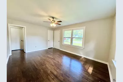 1319 Laura Avenue, Warner Robins, GA 31088 - Photo 3