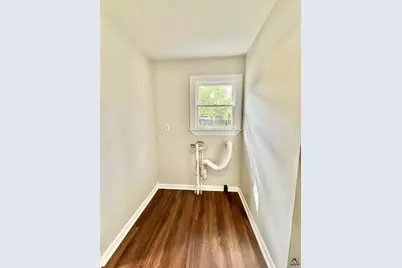 1319 Laura Avenue, Warner Robins, GA 31088 - Photo 23