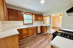 1319 Laura Ave, Warner Robins, GA 31088 - Photo 5