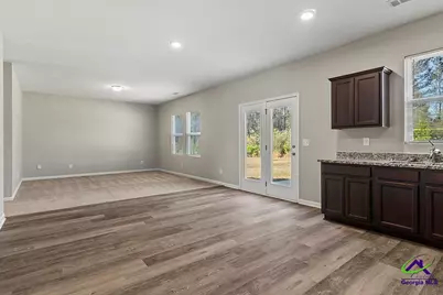 1077 Coldwater Drive, Griffin, GA 30224 - Photo 9