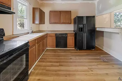 960 Curry Place, Macon, GA 31211 - Photo 11