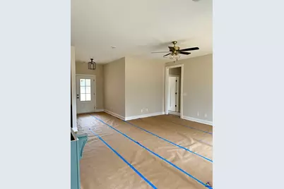 218 Valencia Circle, Warner Robins, GA 31028 - Photo 9