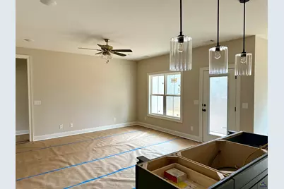 218 Valencia Circle, Warner Robins, GA 31028 - Photo 7