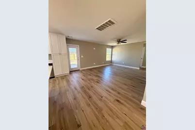 204 Sutton Dr., Perry, GA 31069 - Photo 9