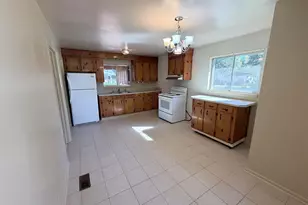 118 Meadowcliff Cir, Warner Robins, GA 31093 - Photo 3