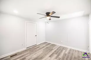 1334 Lakeview Dr, Macon, GA 31206 - Photo 9